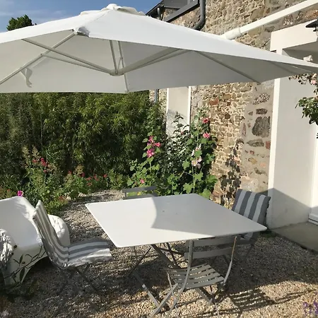 Le Jardin De Bed & Breakfast Dragey